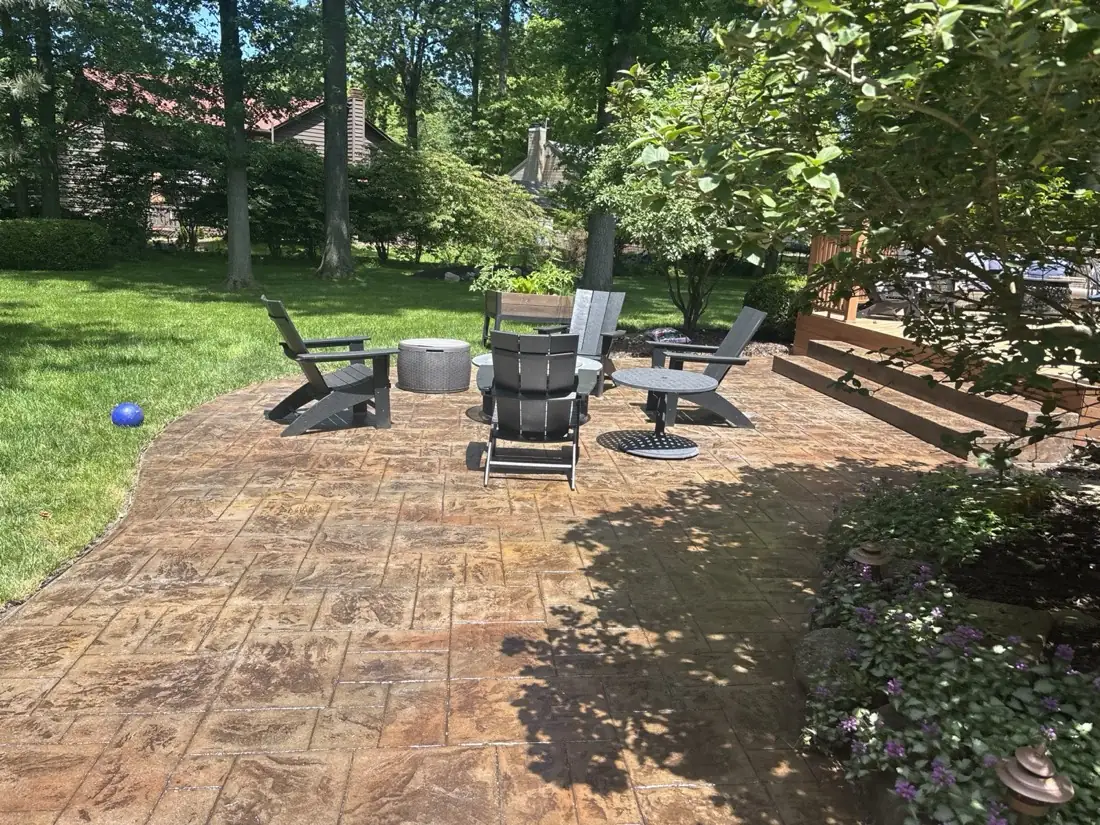 Restored paver patio after cleaning and re-sanding