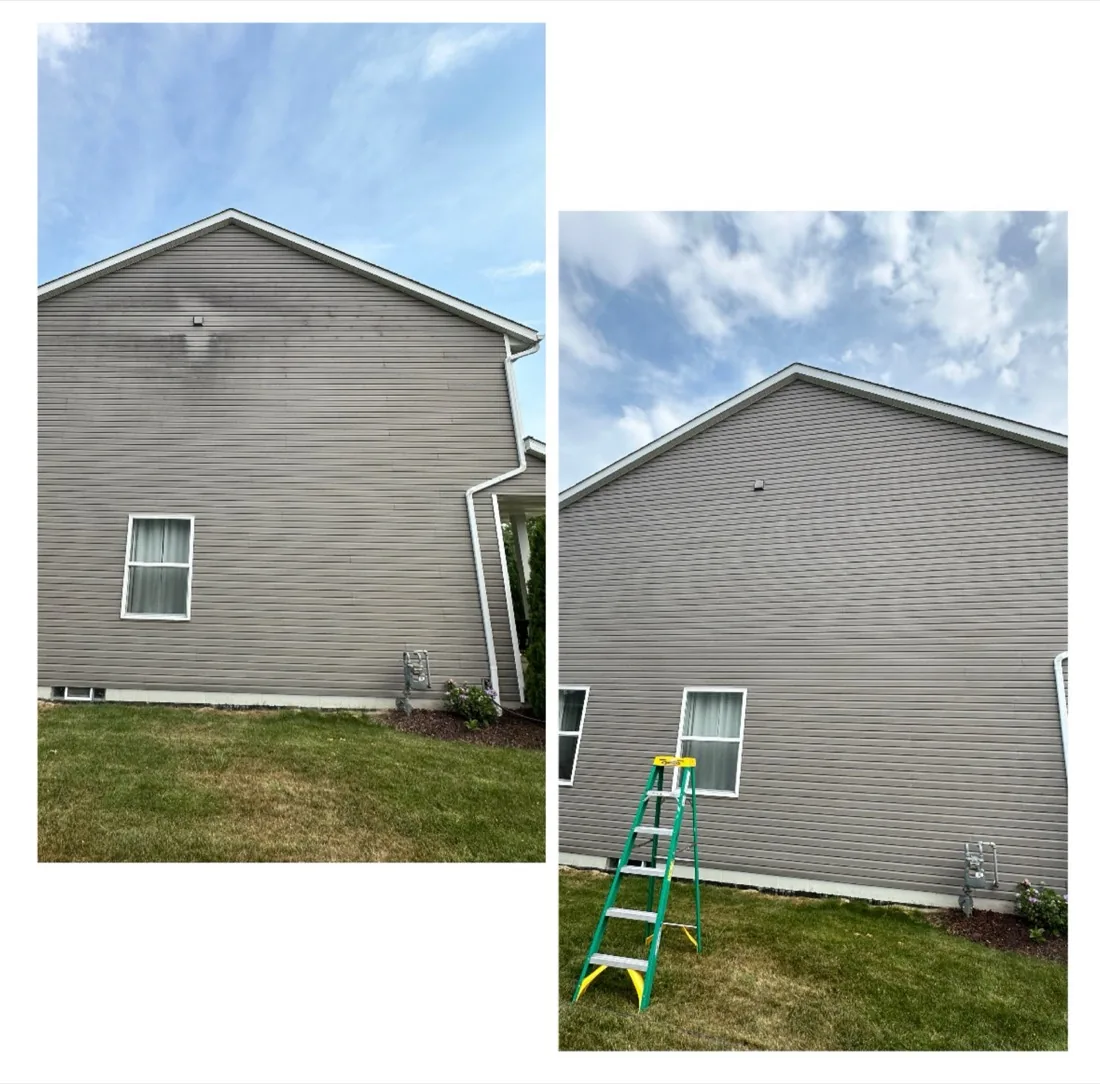 Before and after: house siding cleaned of dirt and algae